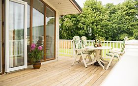 Recently Updated Lodge Near Chester City Centre - For Up To 6